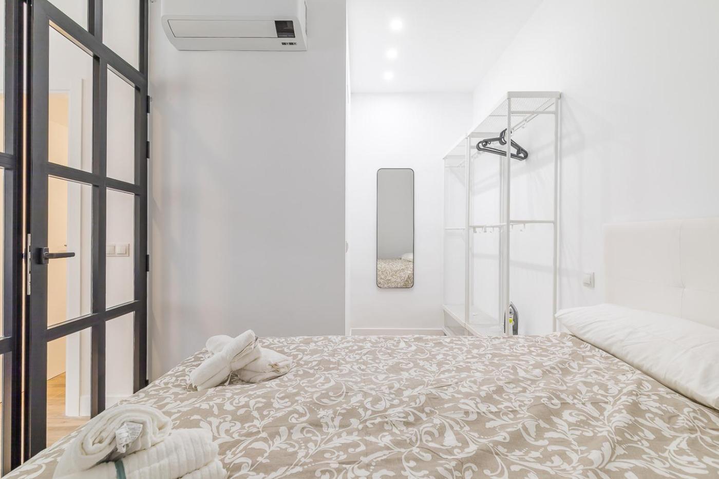 Arturo Soria Apartments1 Madrid Bagian luar foto